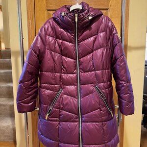 GUESS Mid-Length Hooded Puffer Jacket, Wine color, size 0X